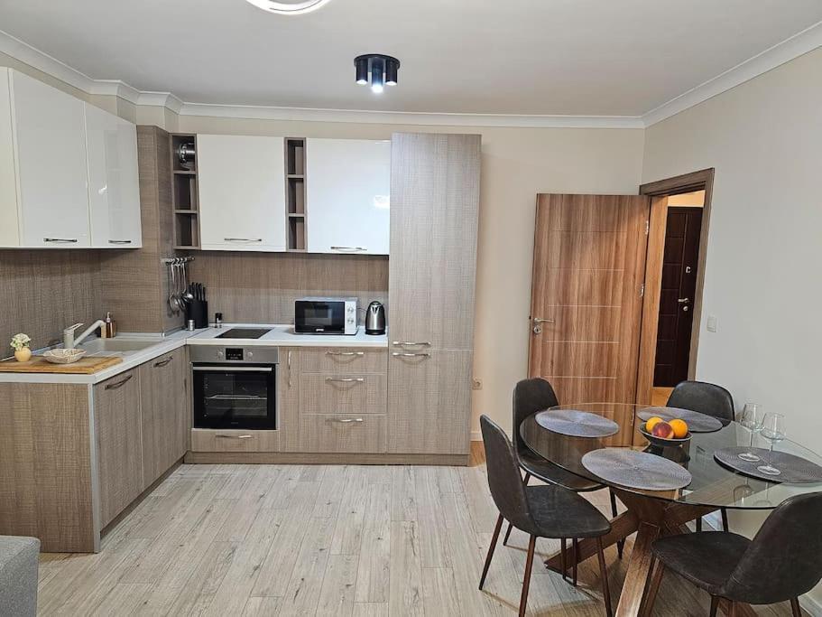 Serenity In The Heart Of Varna With Parking 外观 照片